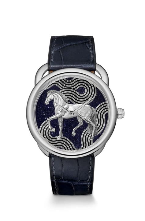 hermes arceau cheval cosmique|Hermès’ new watch calls on its equestrian roots .